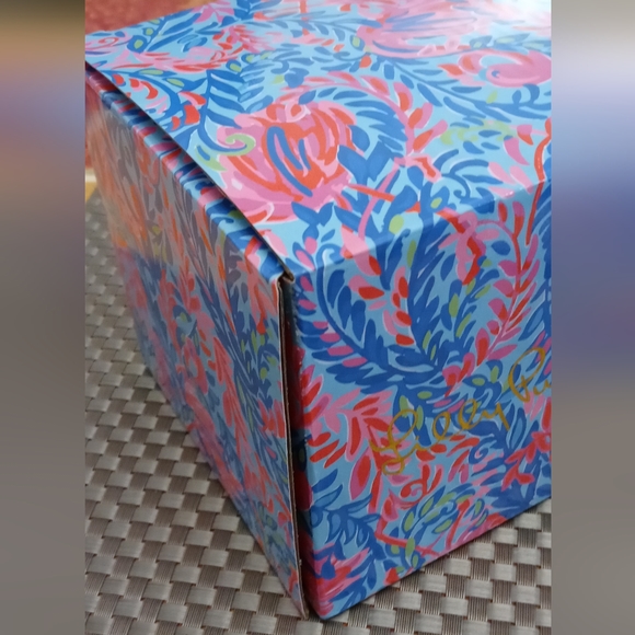 Lilly Pulitzer Holidaze Mug | With Box - Picture 3 of 7